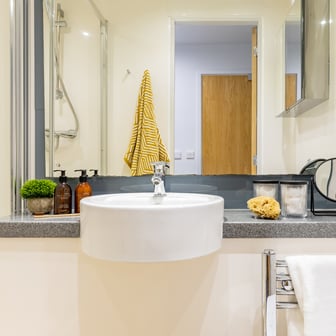 Bronze En Suite - Image 10